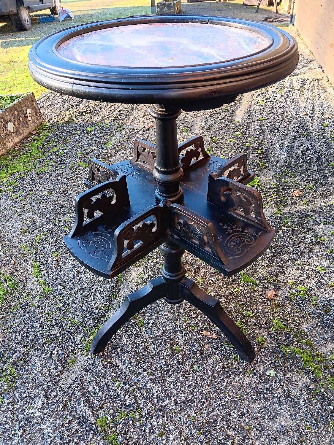 Napoleon III pedestal table