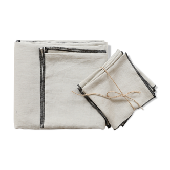 Chalk linen tablecloth and towels