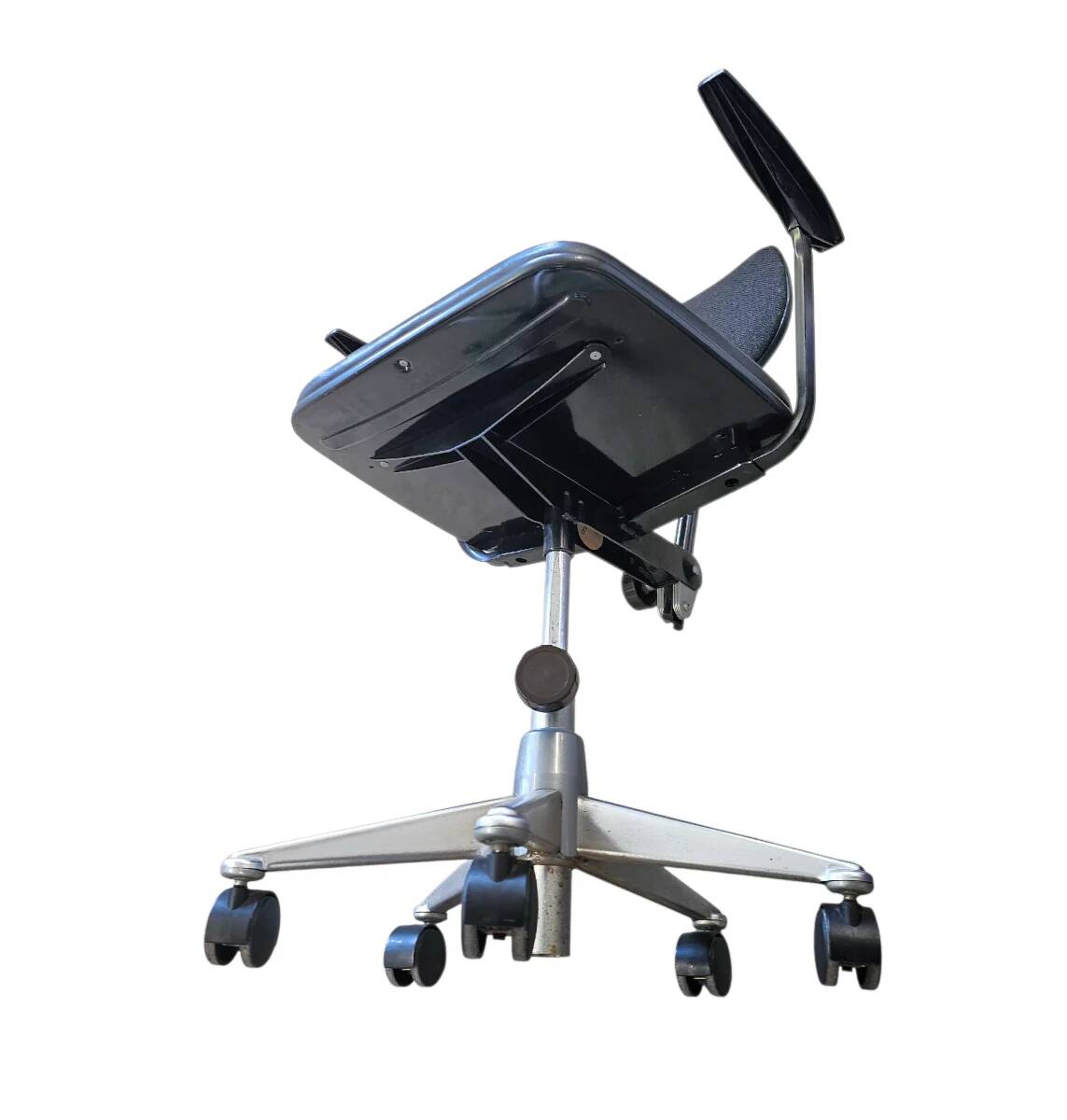 Mid-century desk chair by Friso Kramer for Ahrend de Cirkel / 1960s