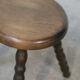 Tabouret tripode