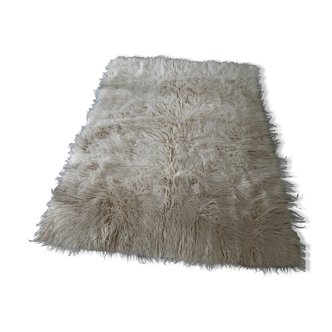 Wool flokati carpet
