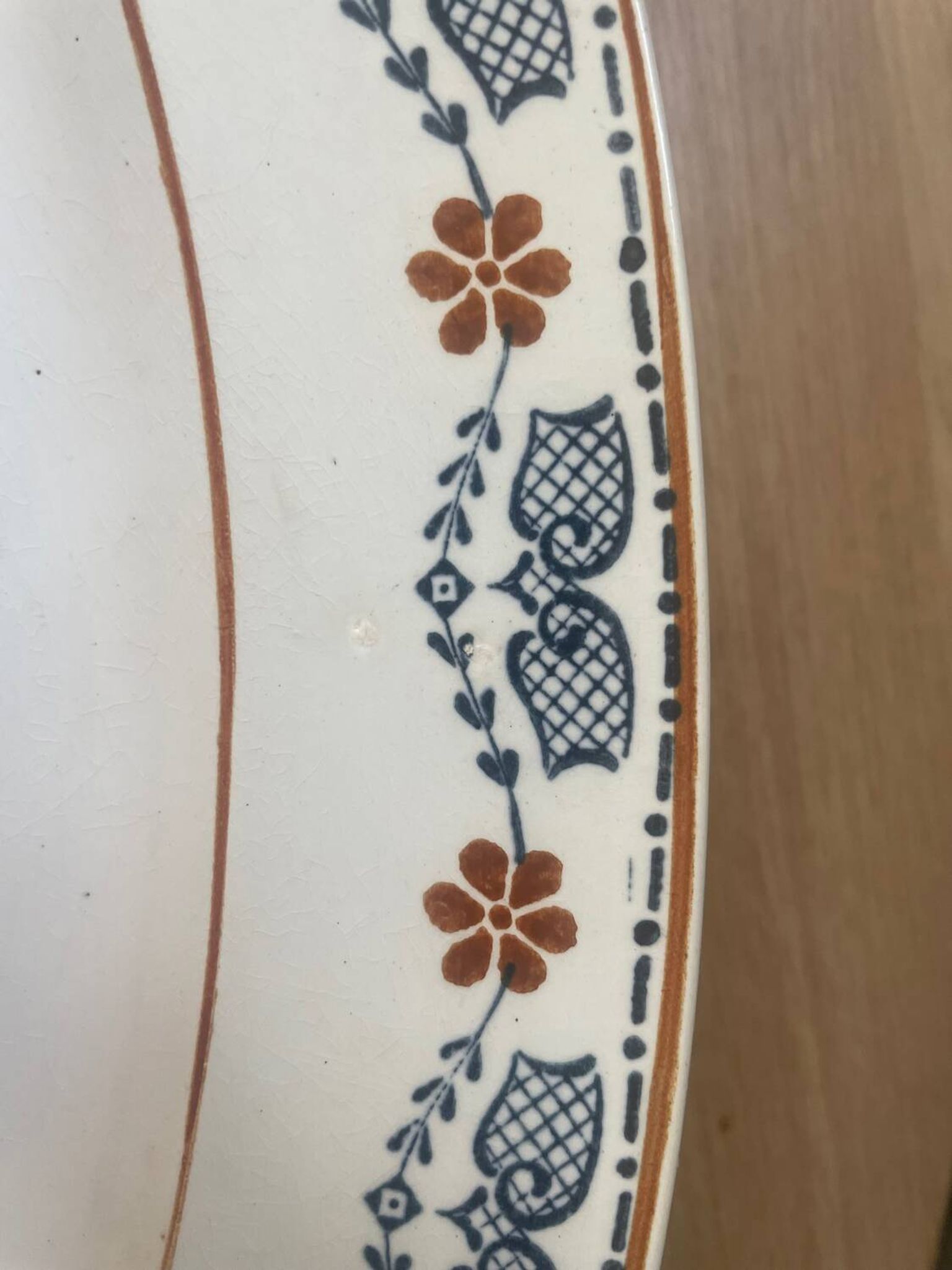 St Amand iron earth dishes