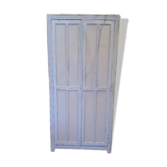 Armoire parisienne