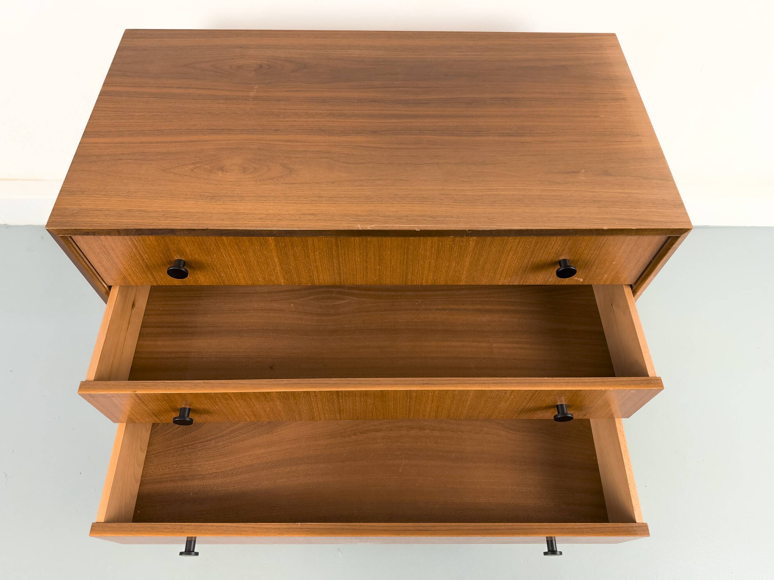 Commode à tiroirs en noyer de WK Möbel, années 1960