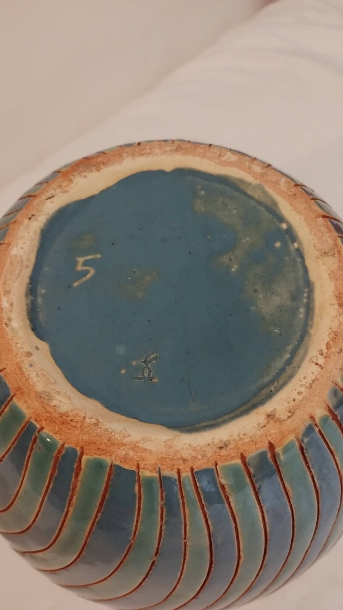 Two-tone glazed ceramic vase