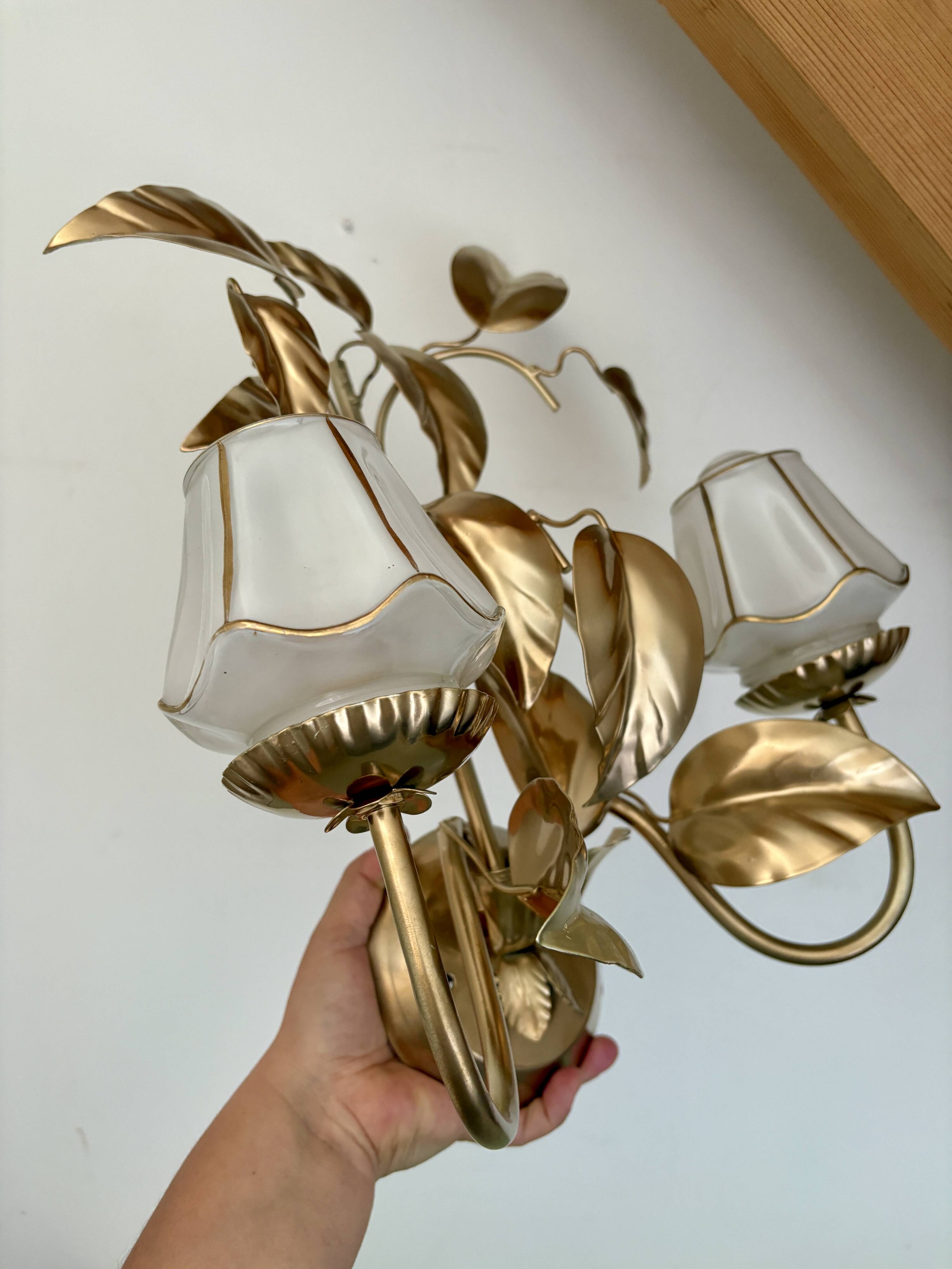 Vintage two-light wall lamp in gold metal with vintage art deco globes