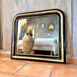 Antique gilded Louis-Philippe mirror, 19th century.