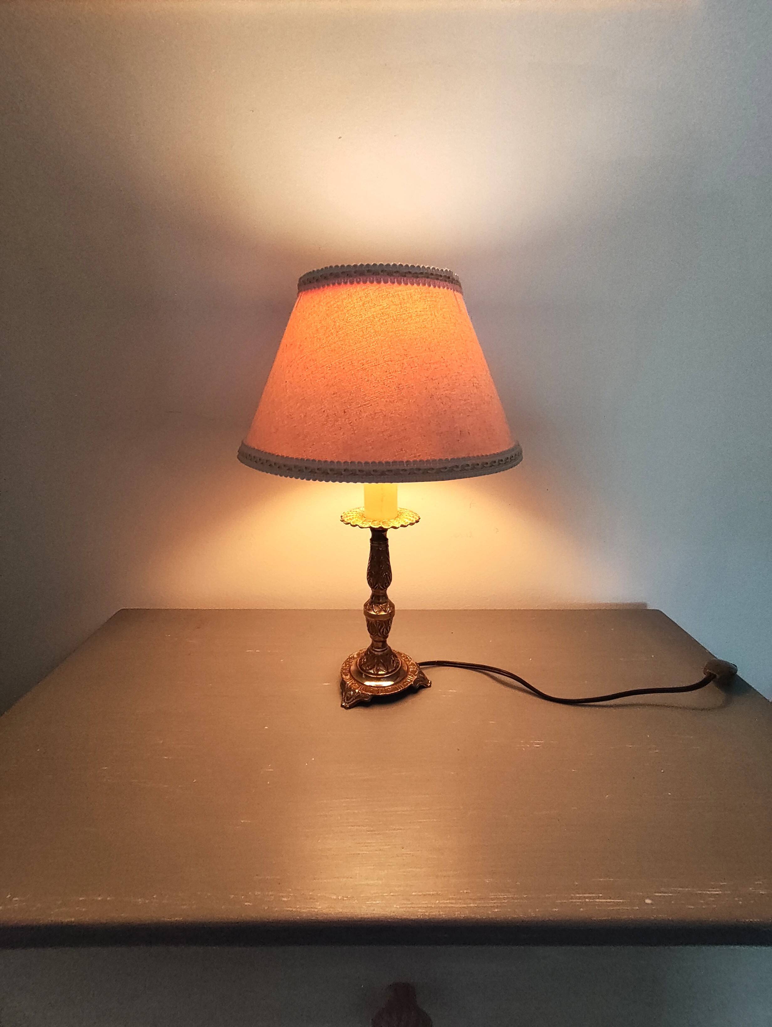 Art Deco lamp with a bronze base