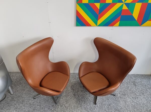 Paire de fauteuils Egg Arne Jacobsen par Fritz Hansen