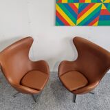 Pair of Arne Jacobsen Egg chairs by Fritz Hansen