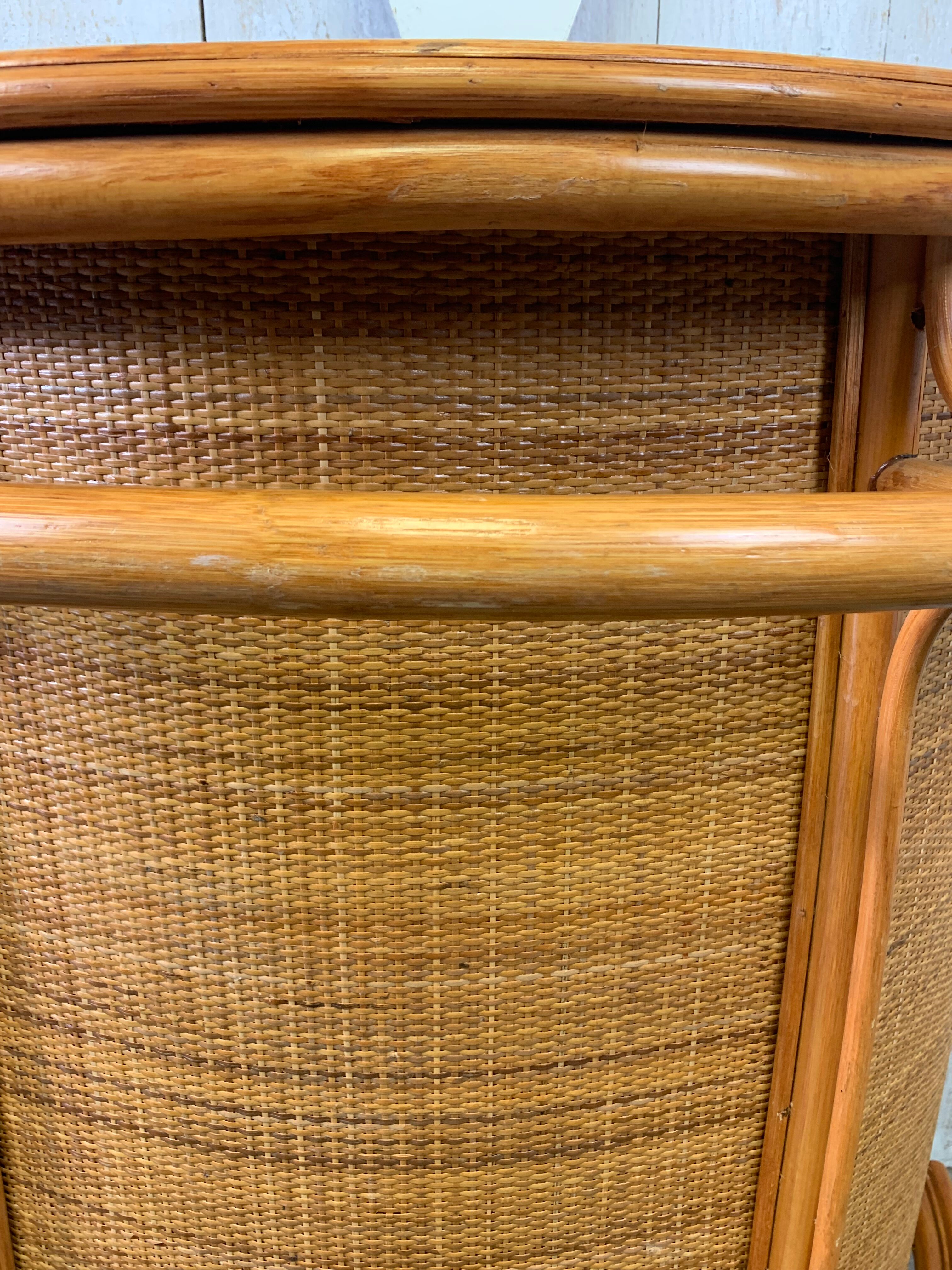 Vintage rattan bar