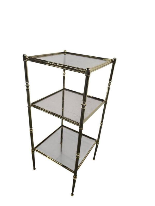 Étagère vintage 'dorée' / étagère sur pied avec verre fumé