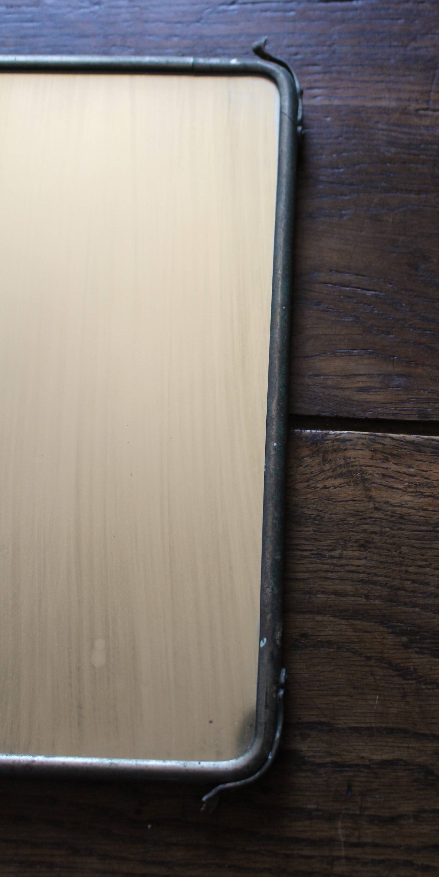 Large barber mirror with chain