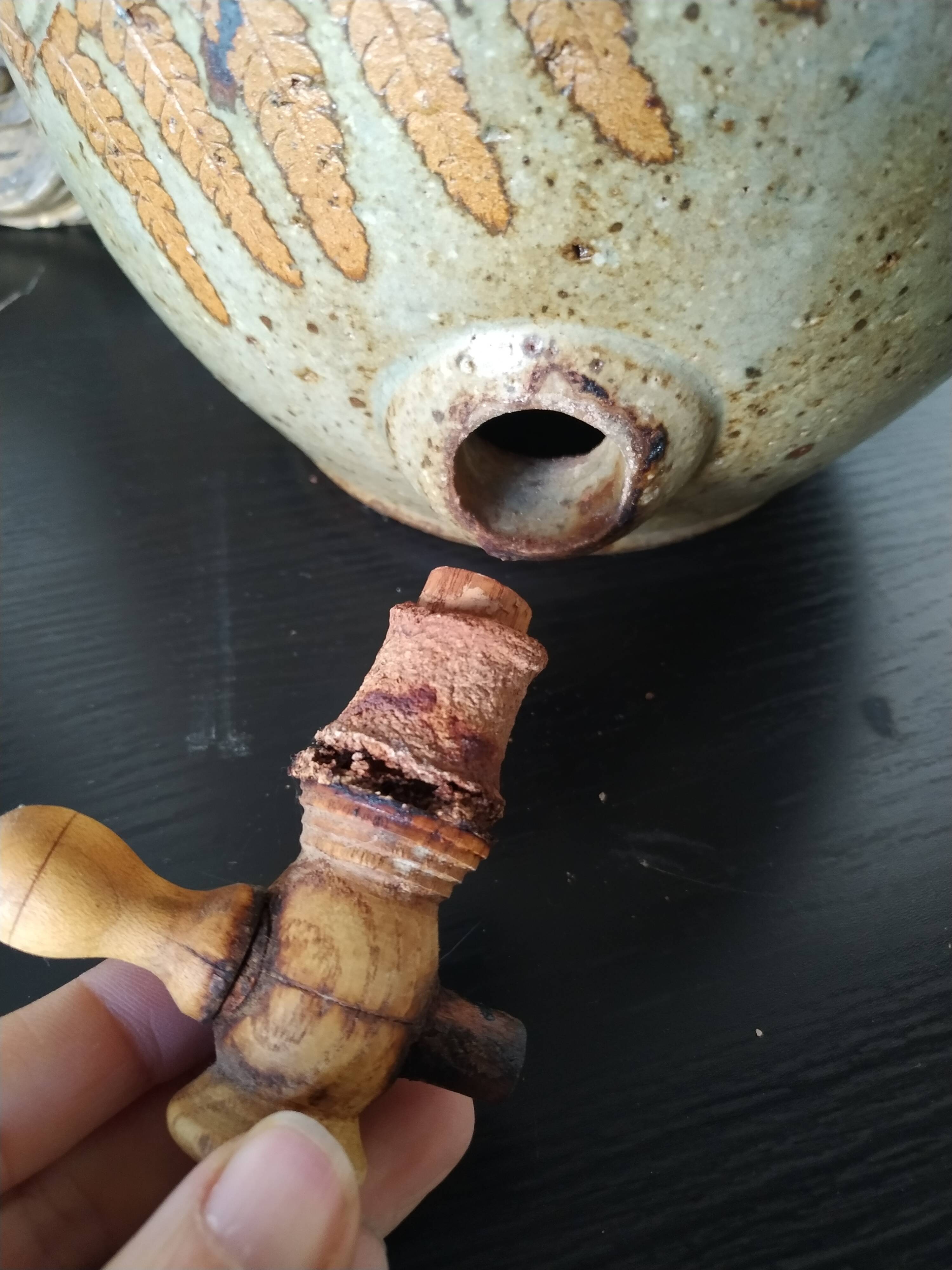 Vinaigrier vintage en grès