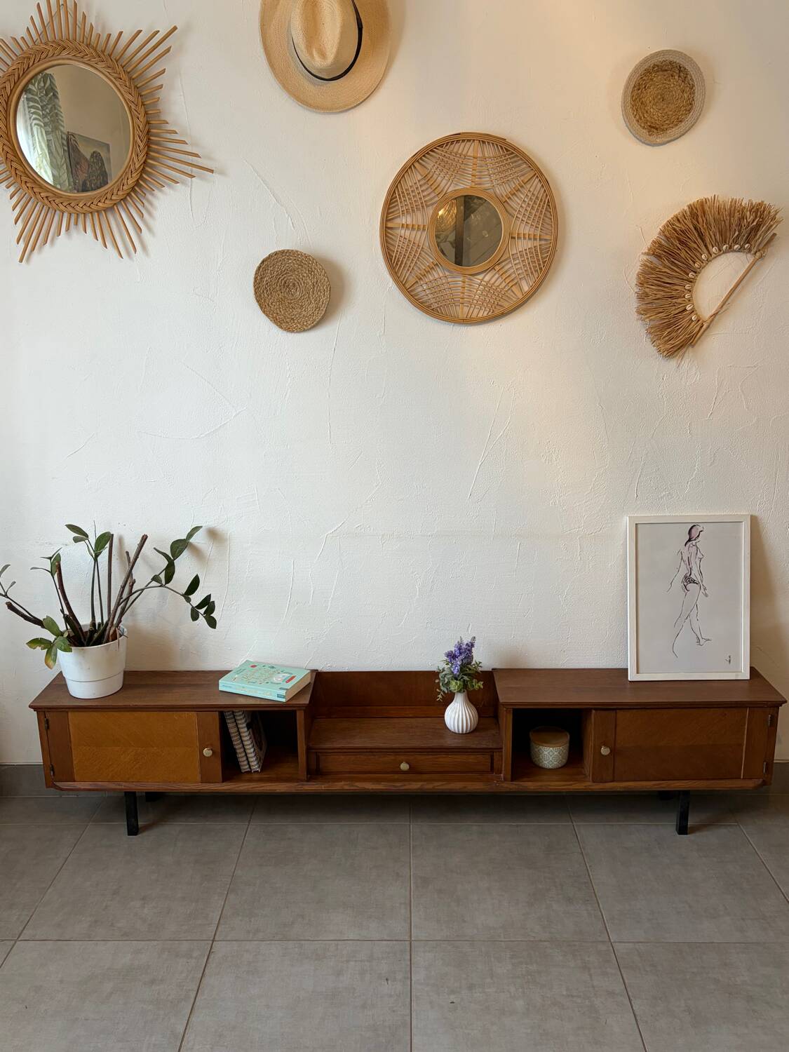 Enfilade basse vintage peu profonde
