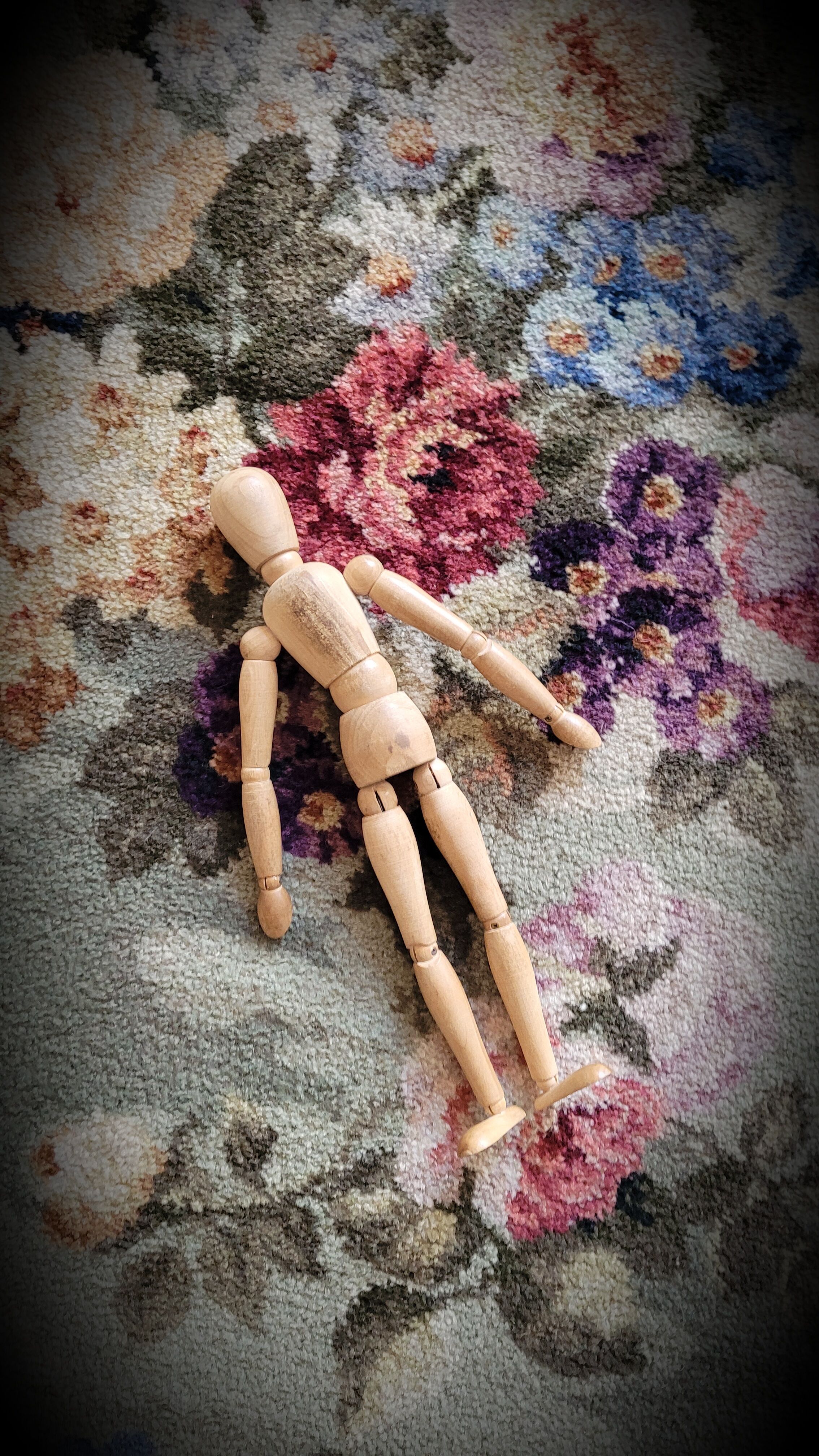 English carpet Axminster 69x118cm