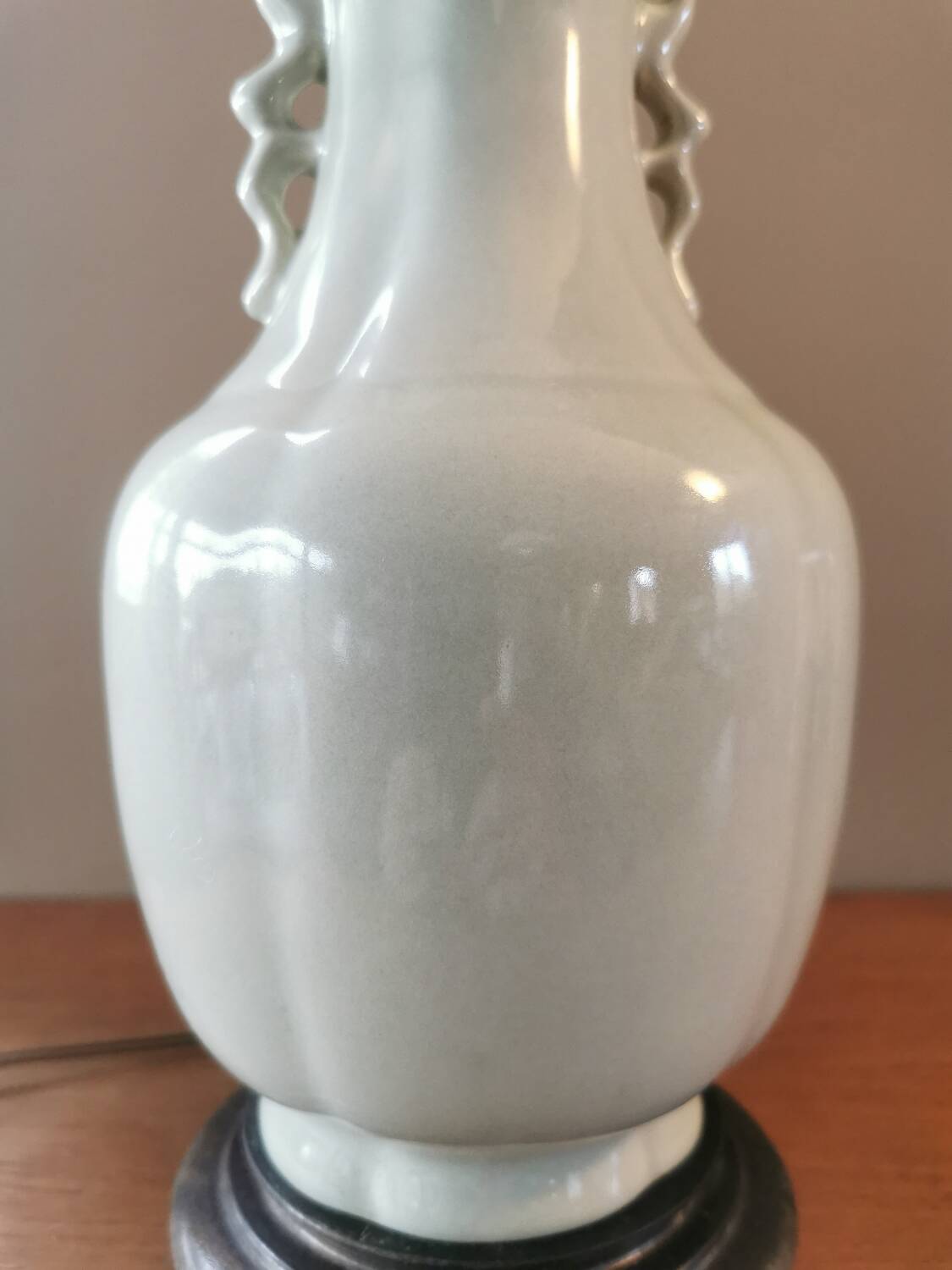 Vintage Asian style lamp base