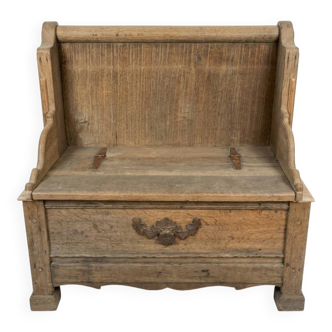 Oak solid wood bank safe
