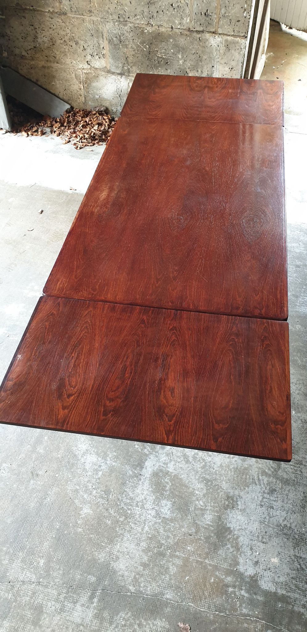 Table avec rallonges par Johannes Anderson édition Christian Linneberg