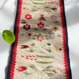 Tapis Rollakan décor de tulipes vintage