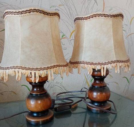 Set of 2 bedside lamps