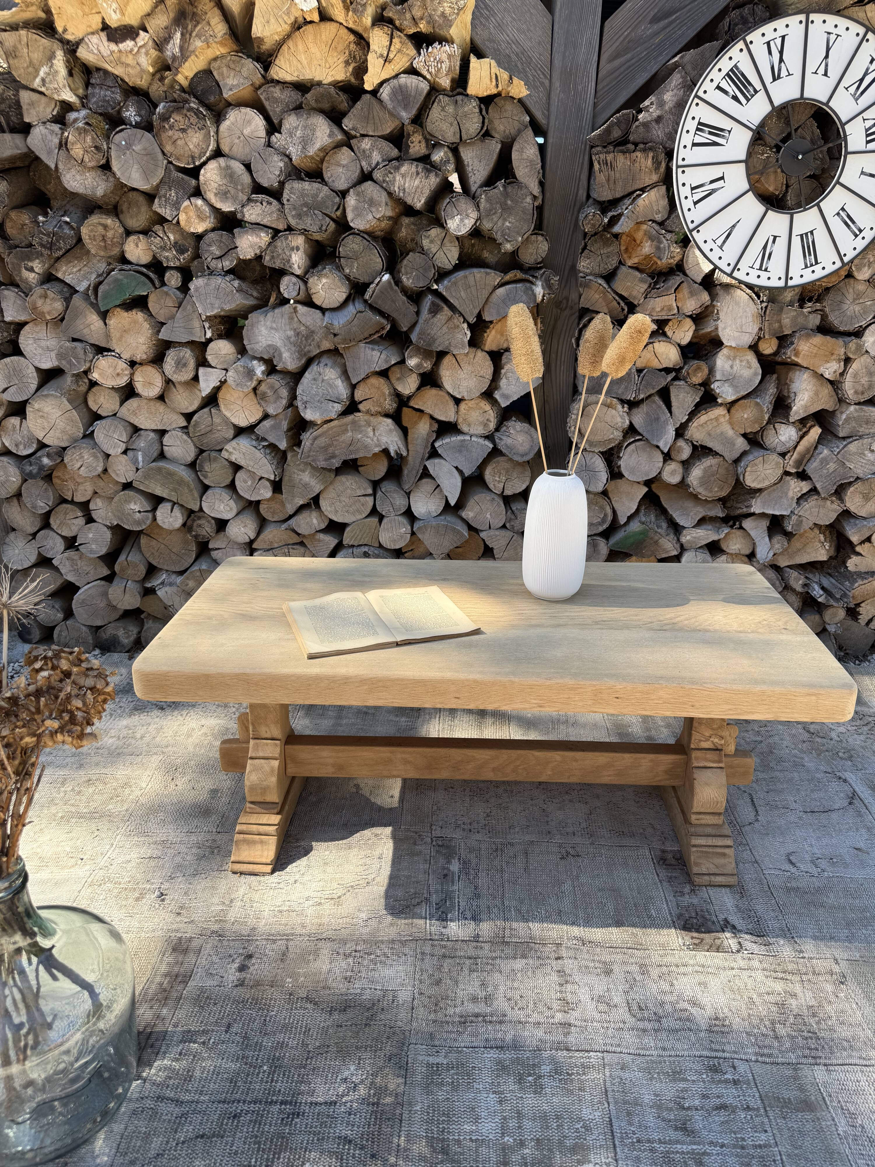Table basse monastère