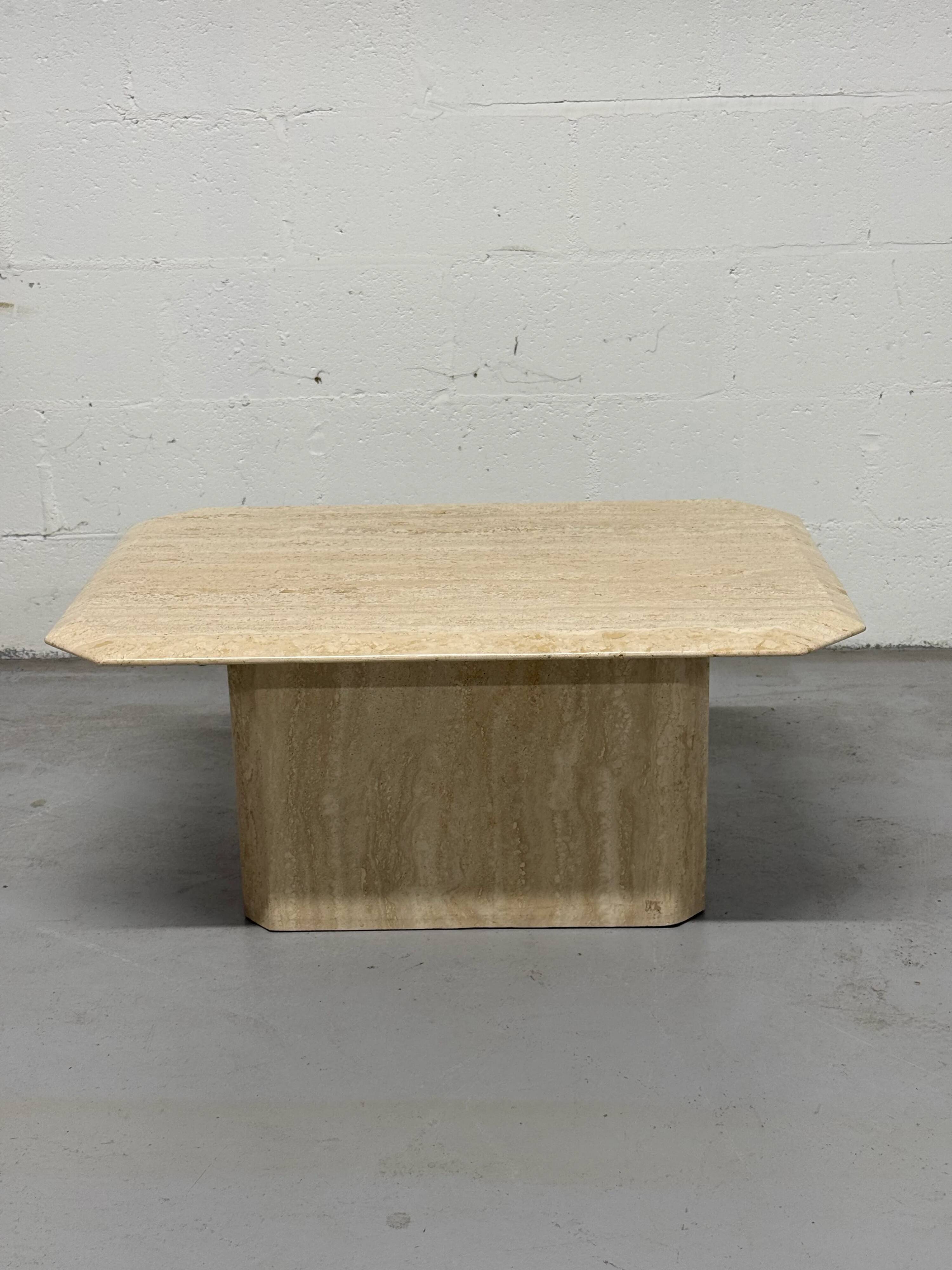 Italian coffee table in travertine from the 1970s.
