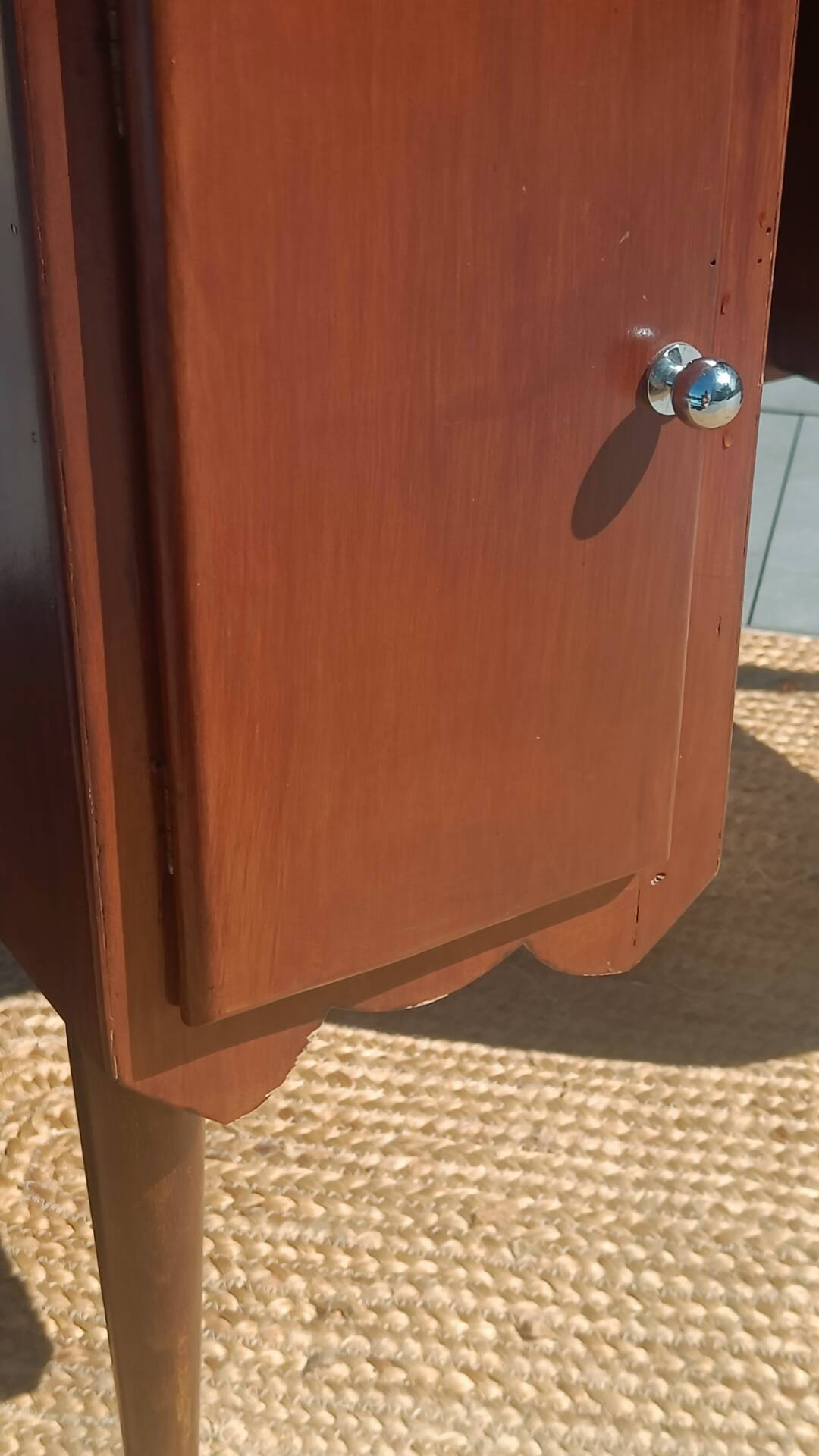 Bureau vintage artisanal en bois