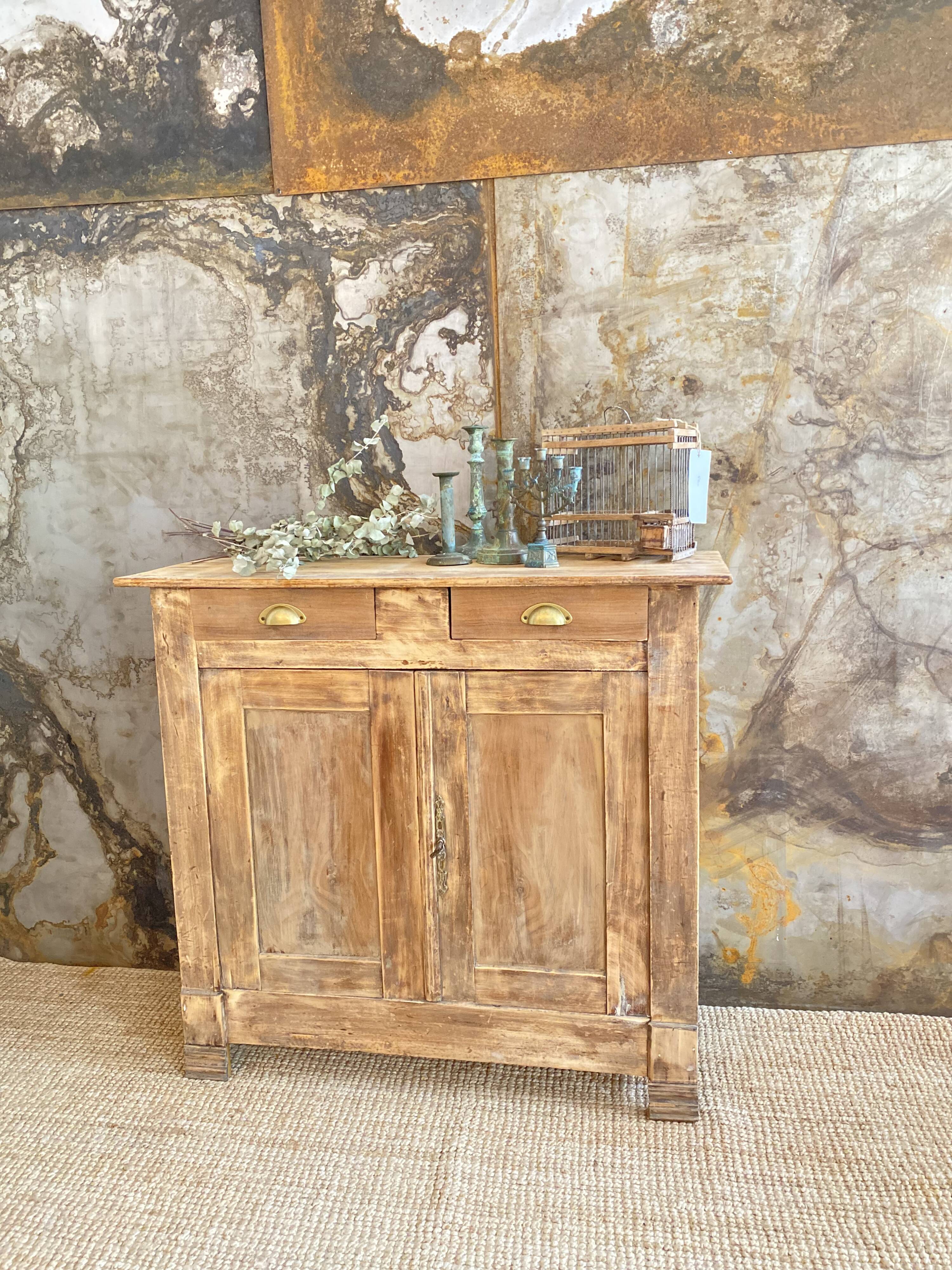 Parisian buffet in raw wood