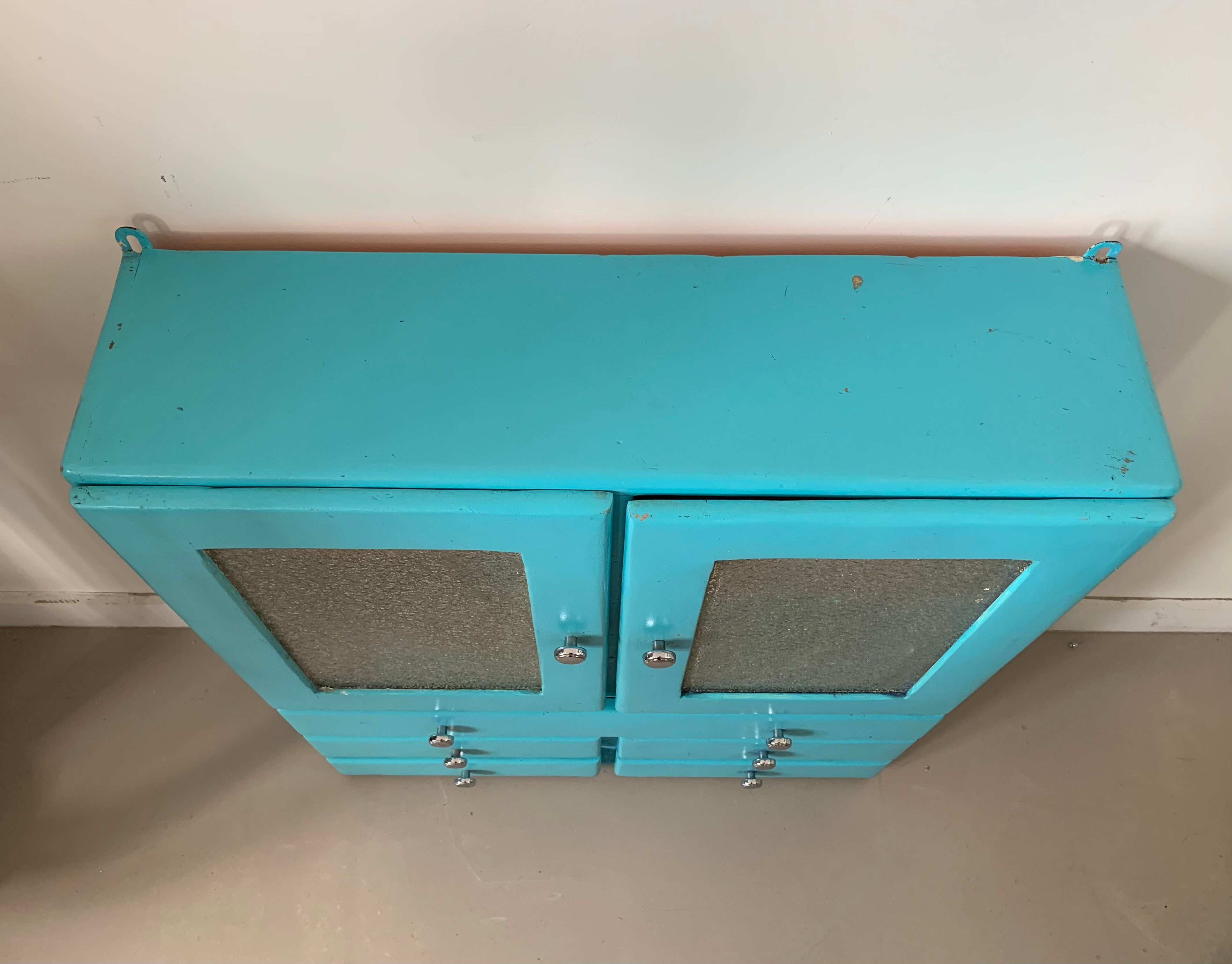 Wall cabinet 50s