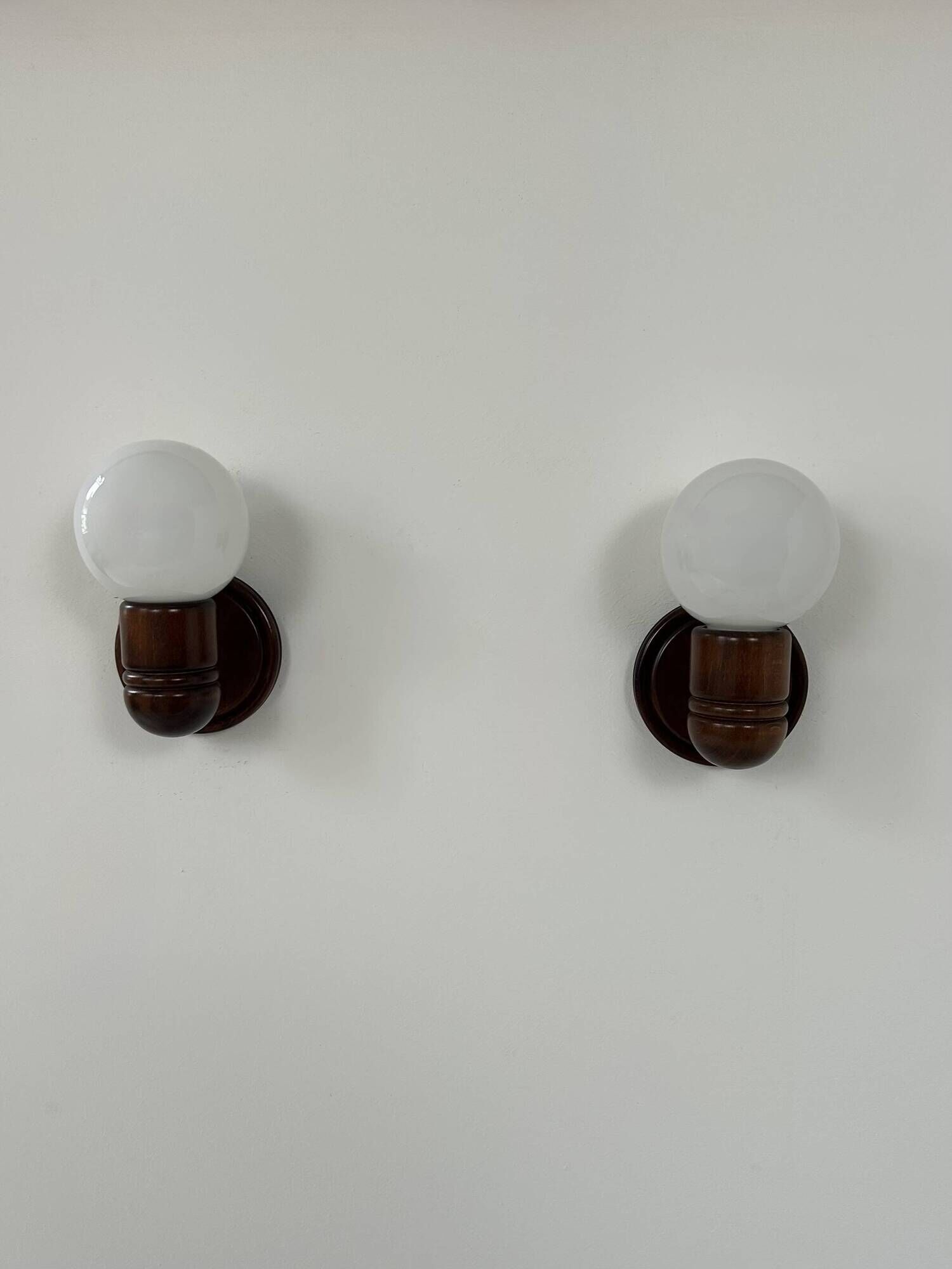Vintage wall lights, pine and opaline, France, 1980.