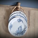 Set 4 blue mismatched plates