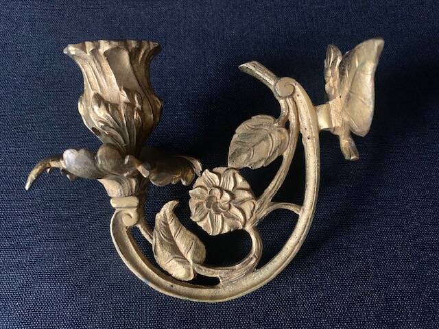 Pair of Louis XV sconces in 18th century gilded bronze