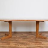 Mid-century danish walnut extendable dining table, 1970