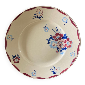 Hollow dish with vintage flowers