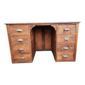 Magnificent vintage oak desk
