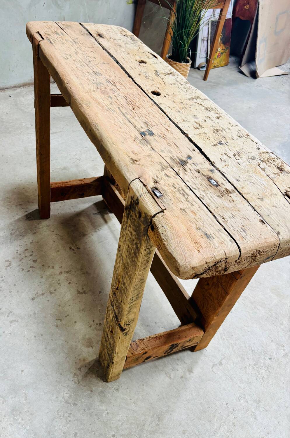 Small carpenter's workbench