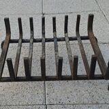 Cast iron log holder