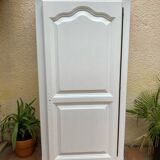 Old Bonnetiere oak cabinet