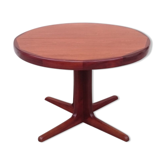 Scandinavian style table with two extensions 10/12 guests