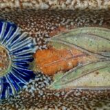 Marguerite-like sandstone pocket