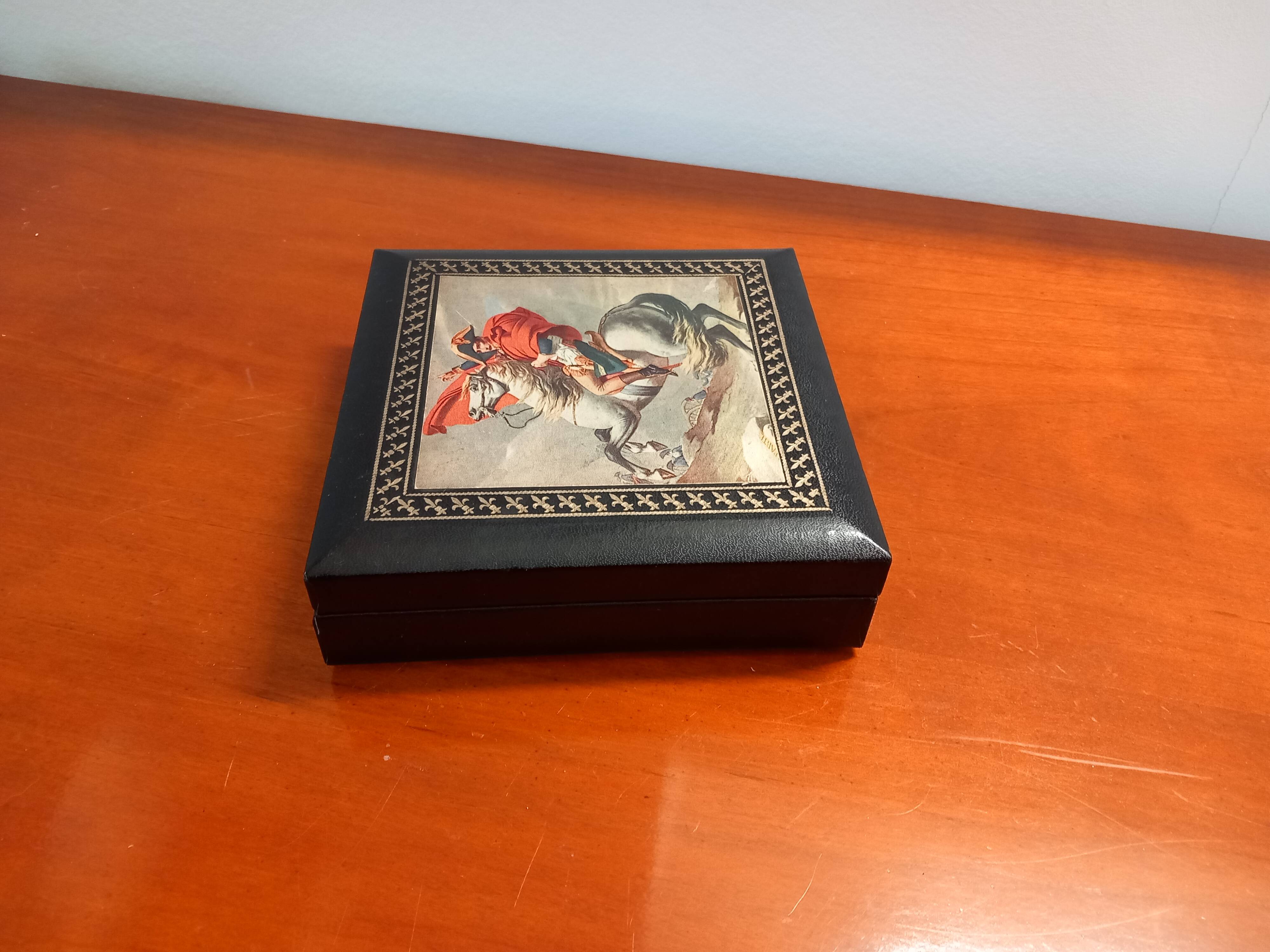 Napoleon set of 6 coasters and 2 bottle mats