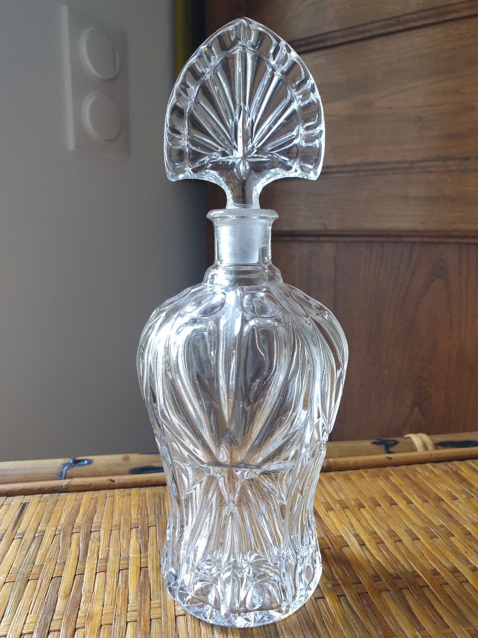 Crystal decanter