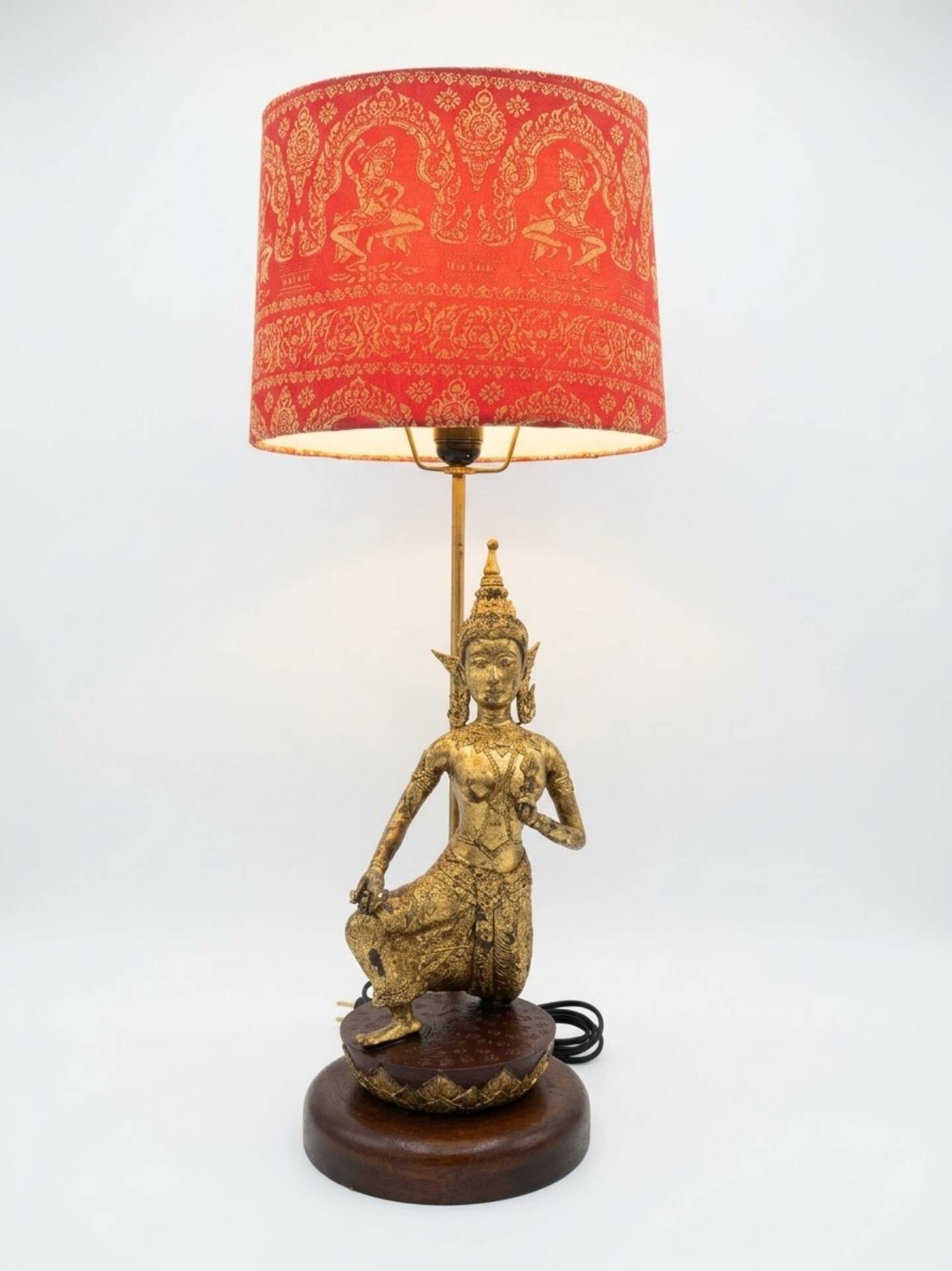 Unique and monumental Siamese bronze lamp from the 19th century, Thailand, 76 stamped.
