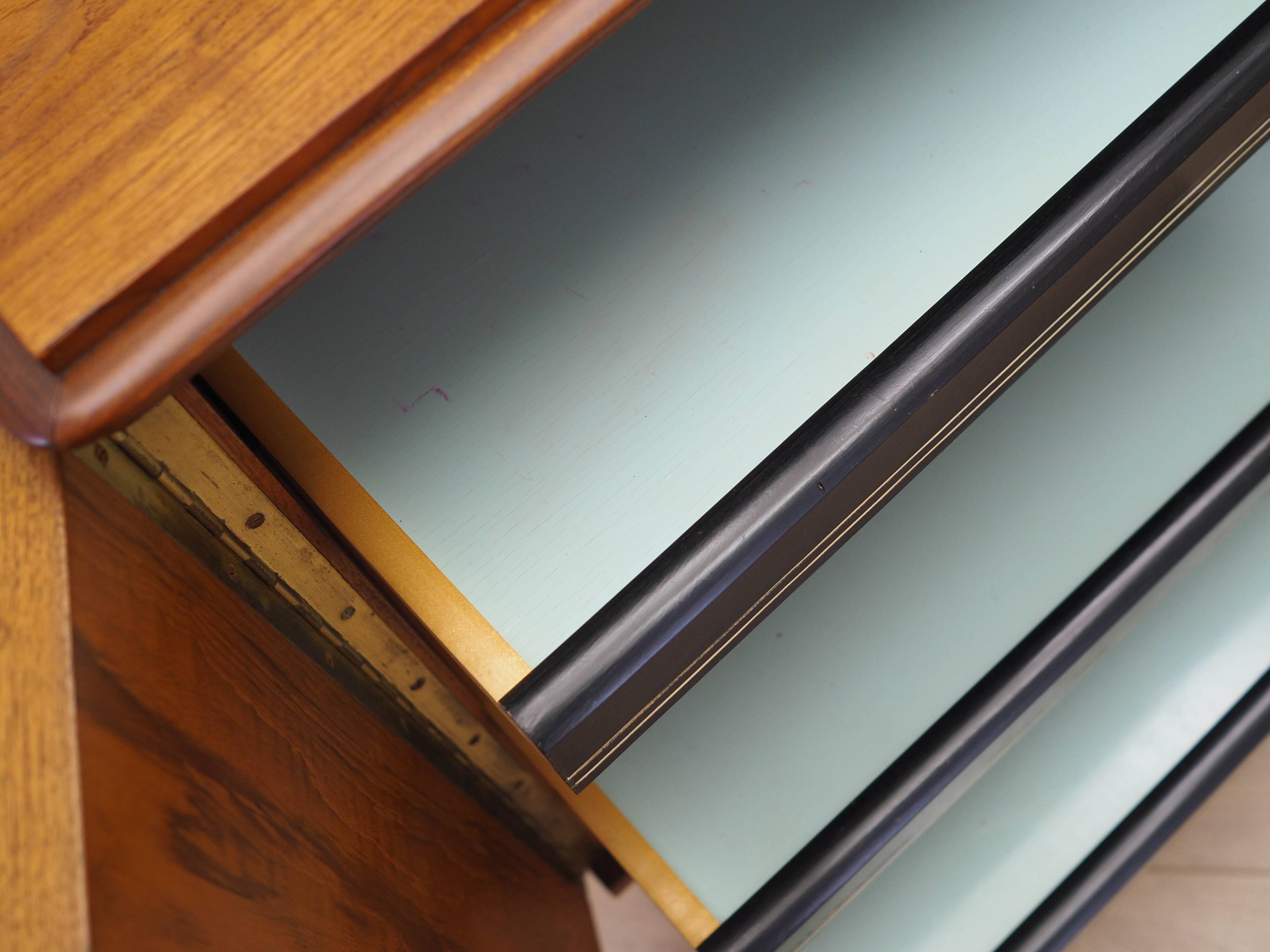 Buffet en teck, design danois, années 1970, fabriqué au Danemark