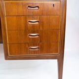 Desk in teak of danish design from the 1960s