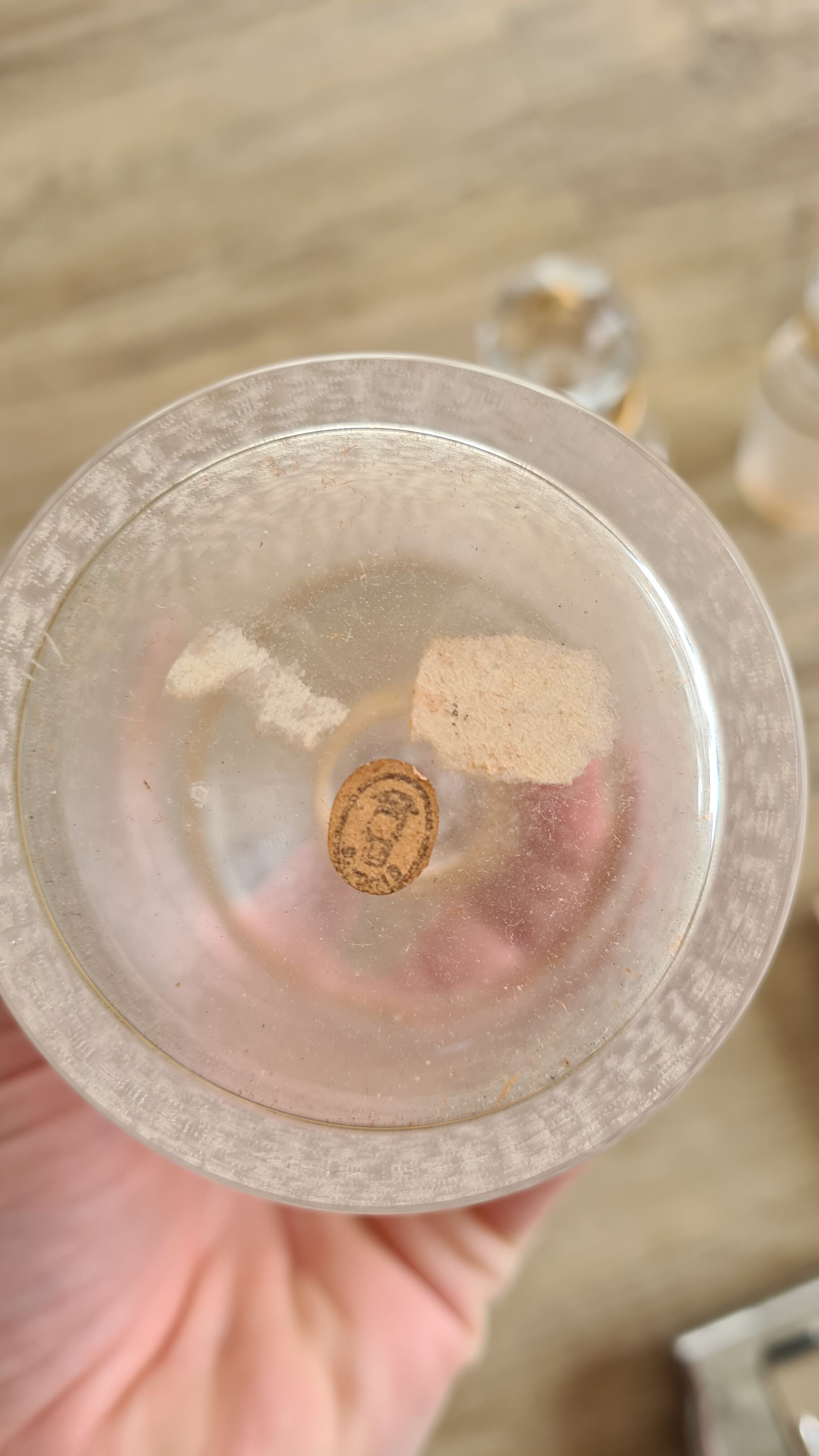 Lot 6 precious old glass bottles with Art Deco gilding La Samaritaine / vintage