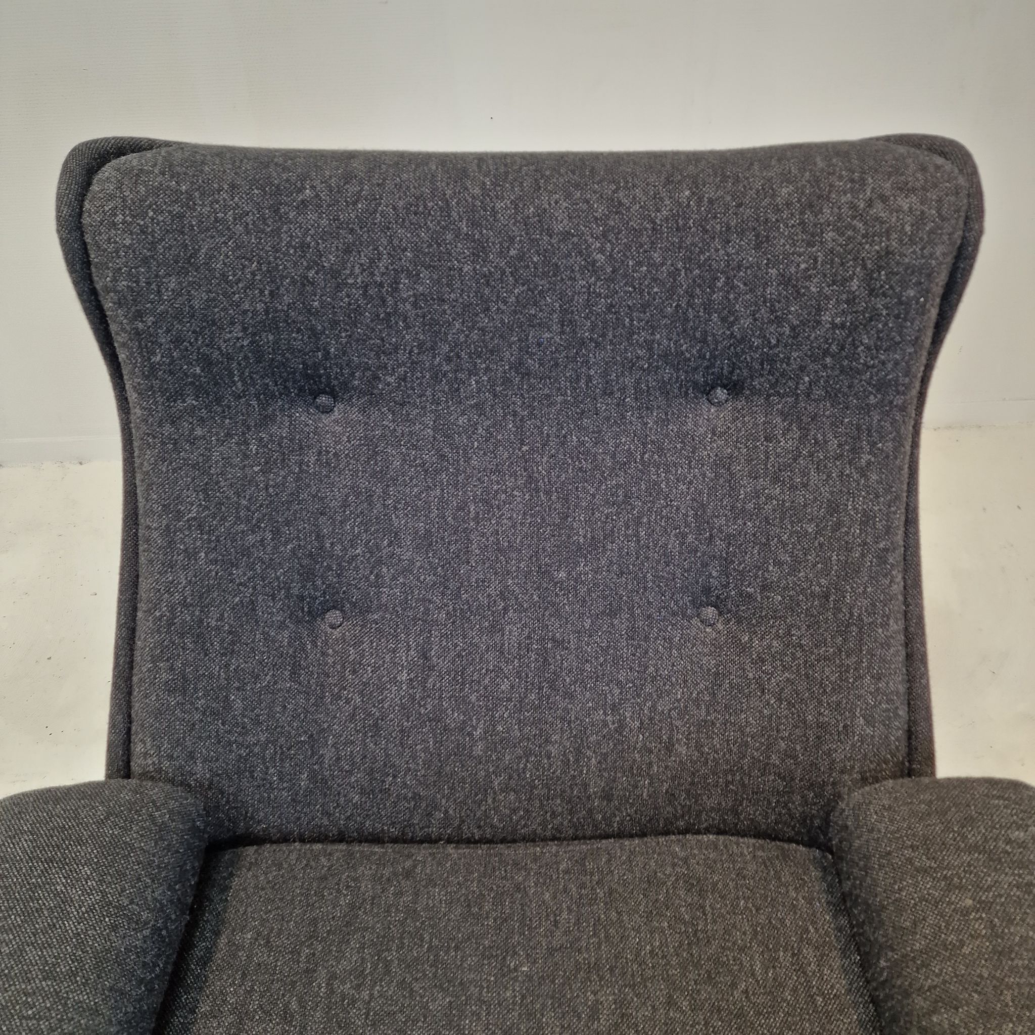“Orchidée” Lounge Chair by Michel Cadestin for Airborne, France 1968