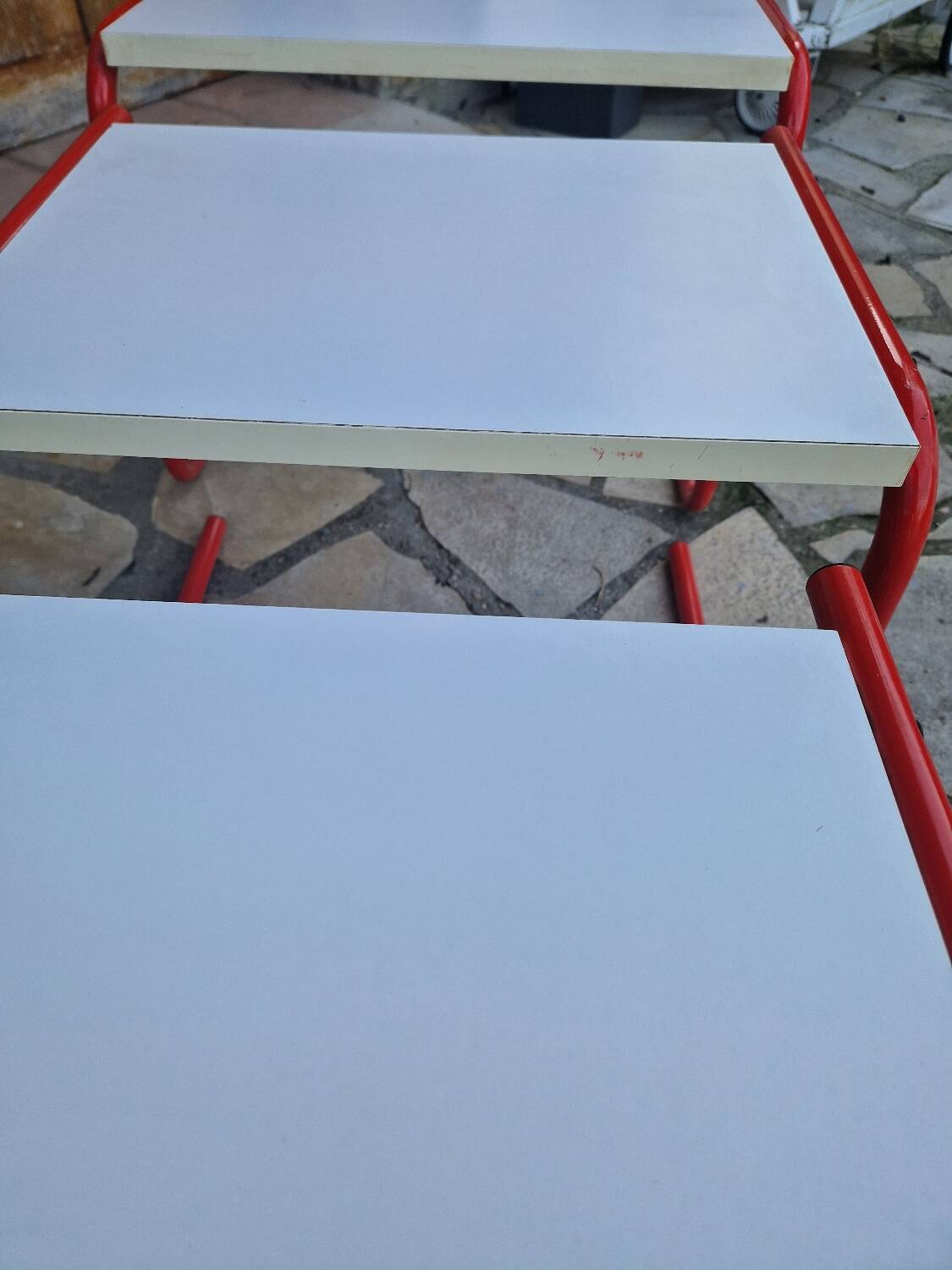 Vintage design nesting coffee table