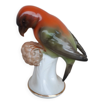 Porcelain bird